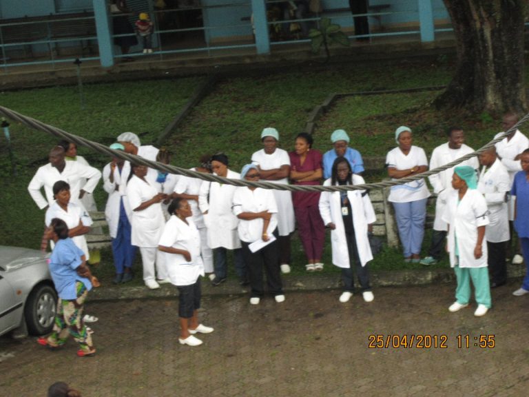 Cameroun : Des personnels de santé réclament de meilleures conditions de travail