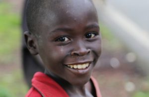 Un enfant au Rwanda près de Kibuye - Crédits photos: Thierry Barbaut