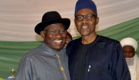 Les deux prétendants au pouvoir au Nigeria, Goodluck Jonathan et Muhammadu Buhari