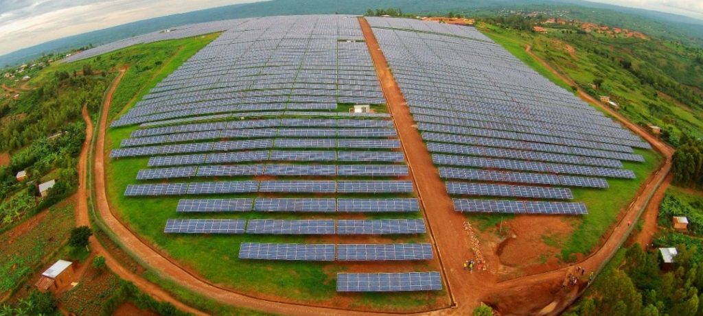 La première centrale solaire de grande taille de l’Afrique orientale a commencé à fournir de l’énergie en février 2015 au Rwanda. (Gigawatt Global)