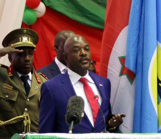 Serment en petit comité du président Nkurunziza