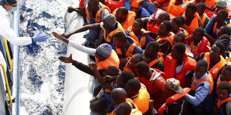 Defend Europe, C-star : le bateau du groupe génération identitaire anti-migrant