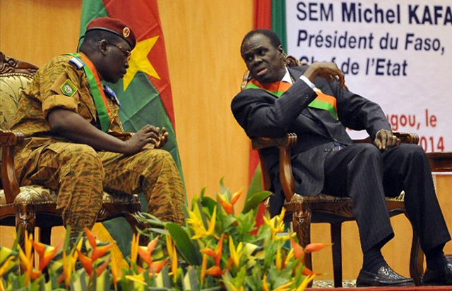 Le président Michel Kafando et le Premier ministre Isaac Zida sont toujours retenus par des hommes armés à Ouagadougou