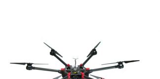 Le "Drone Spray" de la société DroneVolt peut peindre dans des zones complexes