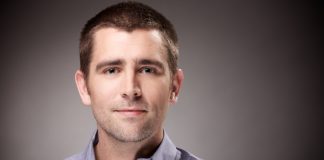 Chris Cox est le chef de produit de Facebook