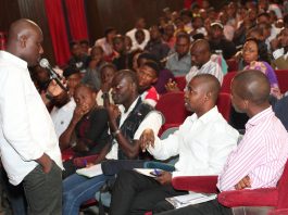 Avec son entreprise Tway Media Segun Abodunin a formé 5 000 jeunes aux techniques numériques en 2016