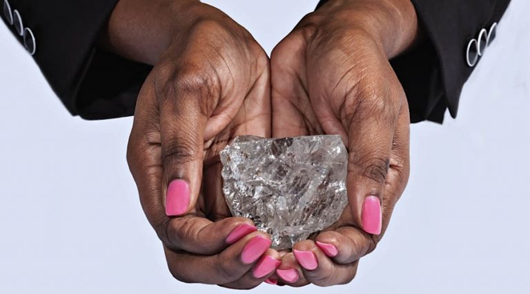 Un pasteur déterre l’un des 20 plus grands diamants au monde