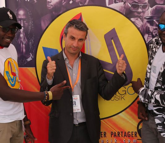 Cedrick Kikudi et Bouly Bwabwa les fondateur de Wango Musik avec Thierry Barbaut lors des Congo TechDays de Lubumbashi.