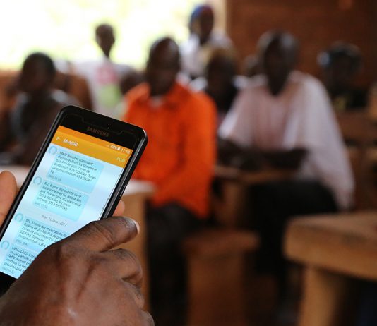 Les applications de m-energie, m-santé, m-agriculture ou m-education révolutionnent les usages en Afrique - Photo Thierry BARBAUT Côte d'Ivoire 2017 -