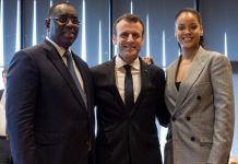 Le président du Sénégal Macky Sall, le président de la France Emmanuel Macron et Rihanna