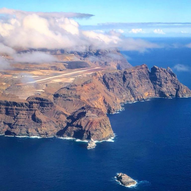 Le fantôme dans l’île