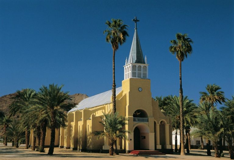Pella