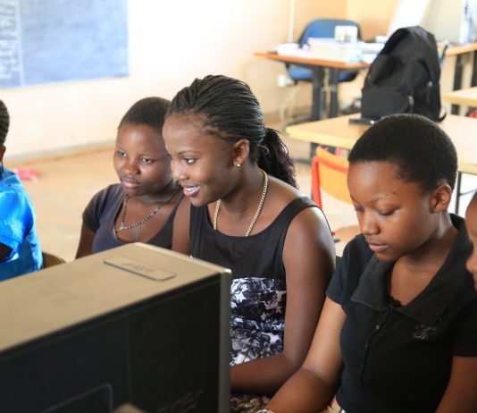 Femmes numérique et éducation en Afrique