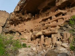 L'UNESCO et l’ALIPH vont réhabiliter le bien du patrimoine mondial de Bandiagara au Mali et soutenir les communautés touchées par le conflit