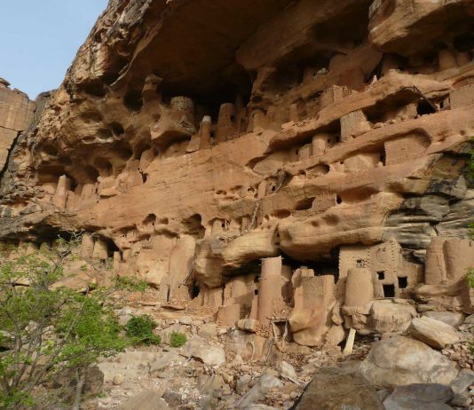 L'UNESCO et l’ALIPH vont réhabiliter le bien du patrimoine mondial de Bandiagara au Mali et soutenir les communautés touchées par le conflit