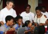 Des jeunes femmes impliquées dans la Google Code Week de Bujumbura - Mentorat technique de Thierry Barbaut