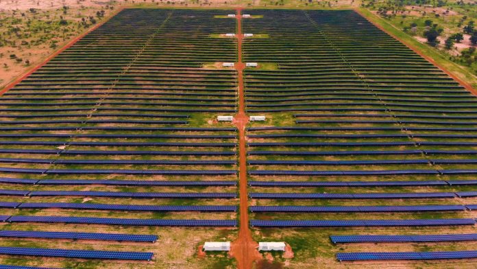 Centrale solaire de Ten Merina au Sénégal - Photo Thierry Barbaut